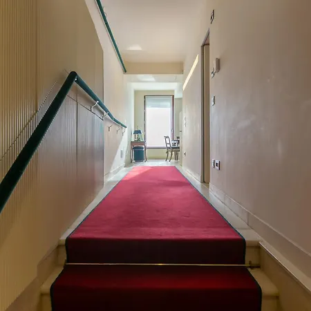 Grand Canal Diamond *