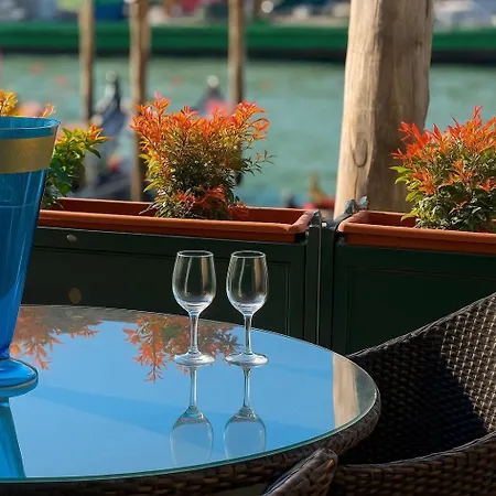 Grand Canal Diamond Apartment