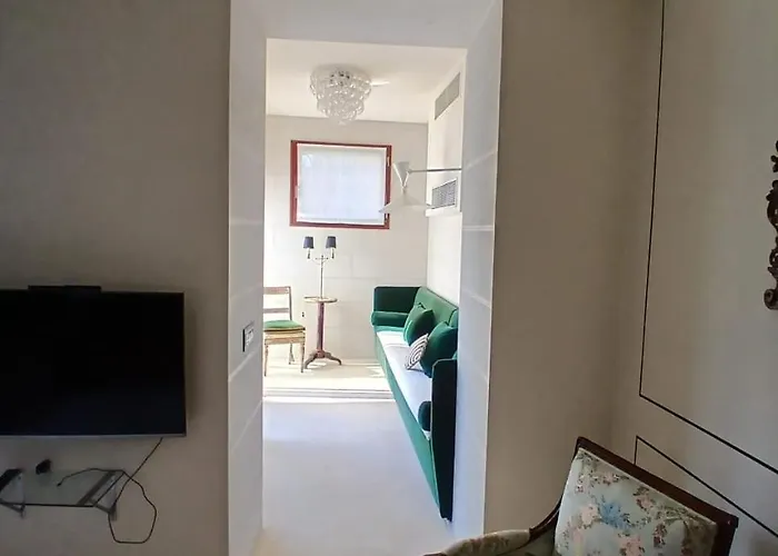 Grand Canal Diamond Apartament *