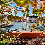 Grand Canal Diamond